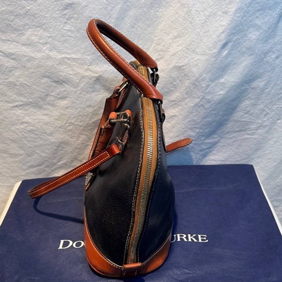 Dooney & Bourke Black and Brown Shoulder Bag - Picture 4 of 17